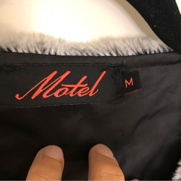 Motel Rocks Grey Fuzzy Fur Like new Eye catching Jacket medium Great condition - Picture 6 of 10